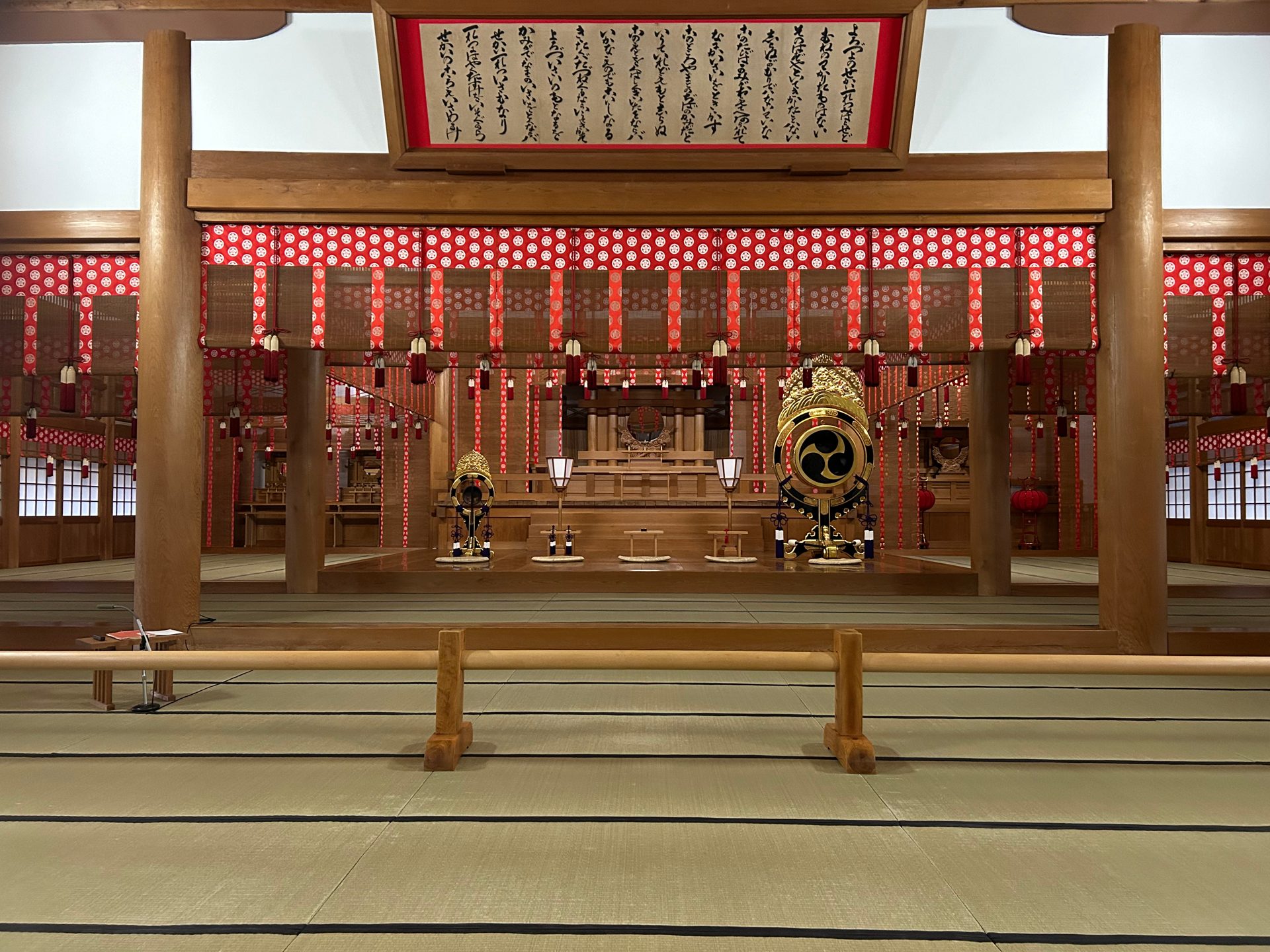 天理教の話を聞く